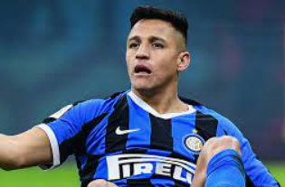 Alexis rejects Saudi offers to return to Inter